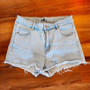 ALLY Denim Shorts in Light Wash